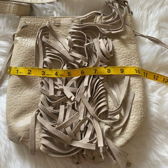 Jessica Simpson fringe purse - Picture 4 of 7